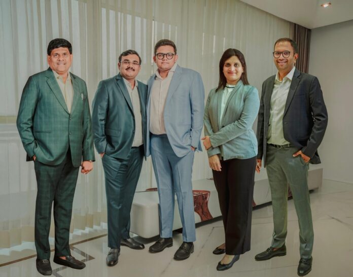 L to R - Umesh Pagariya, Raj Pagariya, Neel Pagariya, Soniya Raisoni and Piyush Raisoni