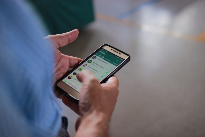 Accessing WhatsApp When the Internet is Blocked or Disrupted